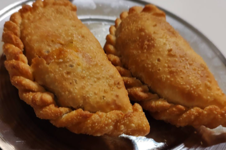  EMPANADA DE CARNE FRITA