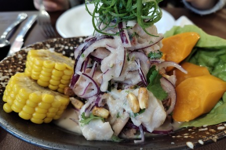  CEVICHE MIXTO PESCADO Y CALAMARES